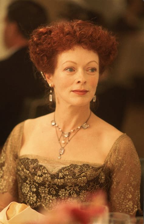was frances fisher in titanic